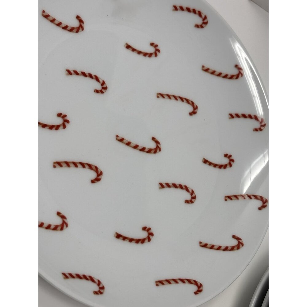 Pottery Barn Christmas CandyCane 7" Appetizer/Hors -d' Auvres Plates Set 4 NIB - Picture 4 of 9